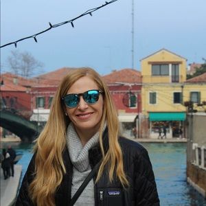 Meet your Posher, Mallory